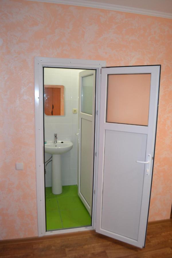 Мини-Отель Veravilla Chornomorsk Exterior photo